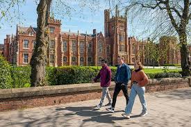 The Best Schools to Study Engineering Pharmacy Law and Medicine in England 